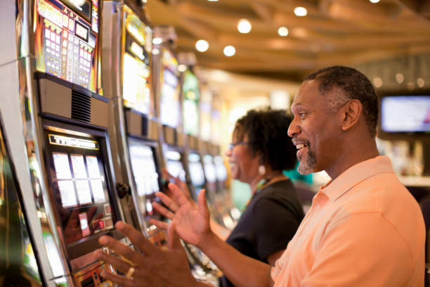 lexi toto Featured Games interface showing football and live-dealer options